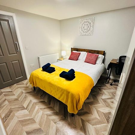 Comfy Studio Flat And Workspace Near Ashton-U-Lyne Station Stalybridge Exterior foto